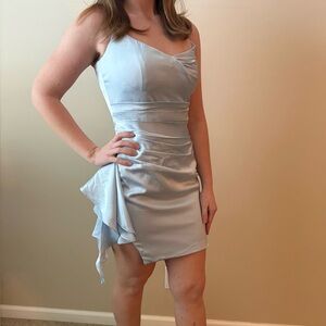 Elegant Light Blue Sleeveless Dress